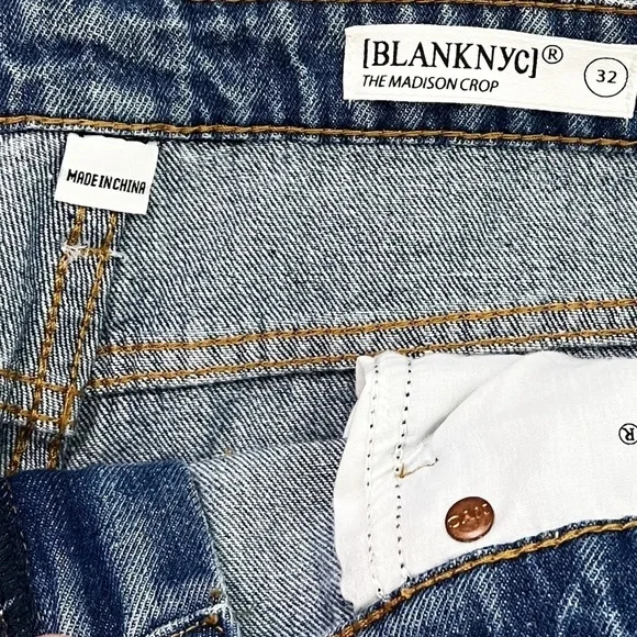 NWT BlankNYC The Madison High Rise Cropped Jeans in Perfect Places